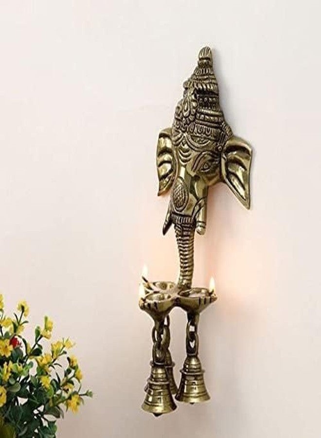 RAAVEE مصباح غانيشا معدني معلق على الحائط من رافي، مزين بأجراس، لتزيين المنزل، مصباح زيتي ذهبي معلق، هدية مثالية لعيد ديوالي، مصباح ديوالي، جرس للعبادة، ديكور معبد، قياسي، عبوة من قطعة واحدة - Image 2